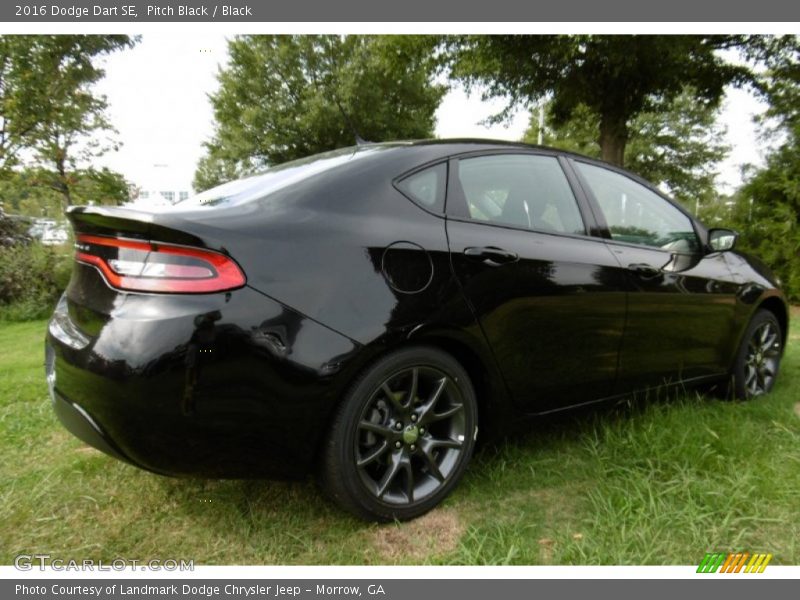 Pitch Black / Black 2016 Dodge Dart SE