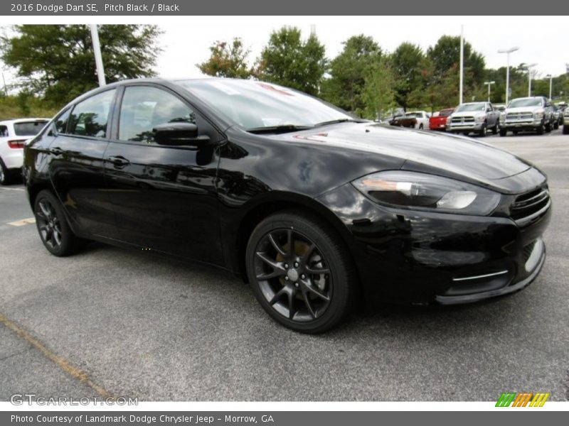 Front 3/4 View of 2016 Dart SE