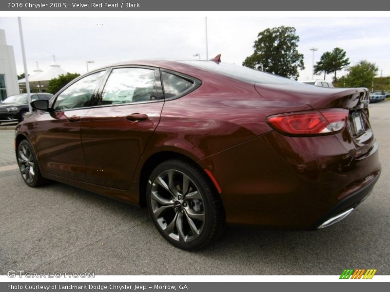 Velvet Red Pearl / Black 2016 Chrysler 200 S