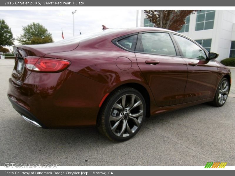 Velvet Red Pearl / Black 2016 Chrysler 200 S