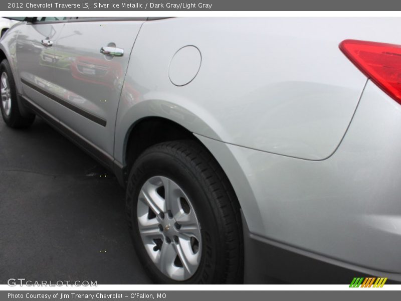 Silver Ice Metallic / Dark Gray/Light Gray 2012 Chevrolet Traverse LS