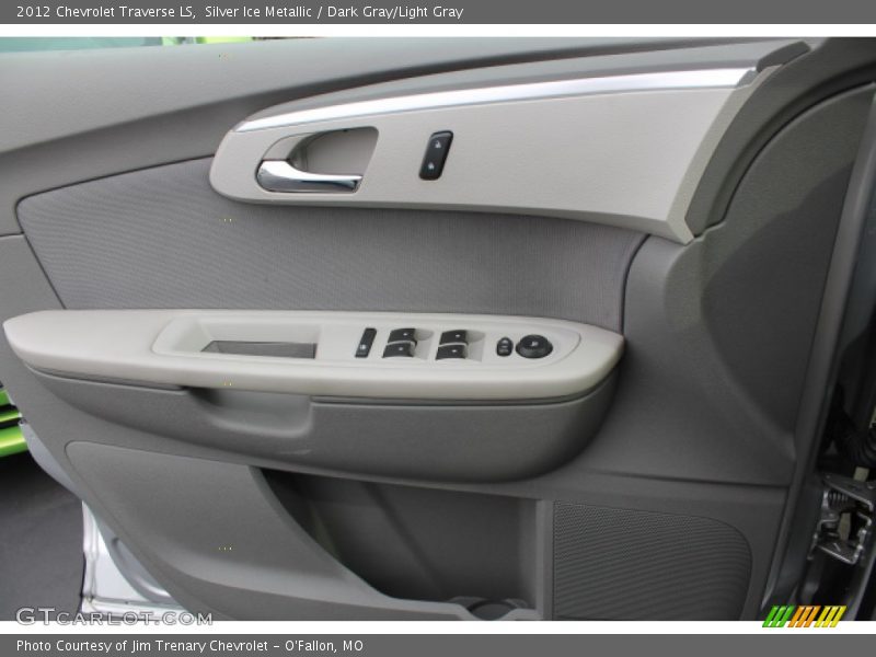 Silver Ice Metallic / Dark Gray/Light Gray 2012 Chevrolet Traverse LS