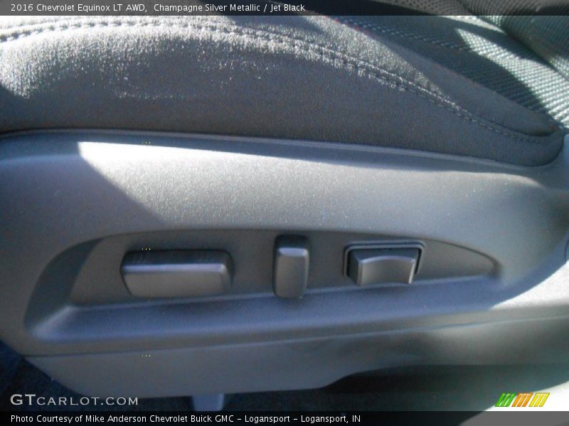 Champagne Silver Metallic / Jet Black 2016 Chevrolet Equinox LT AWD
