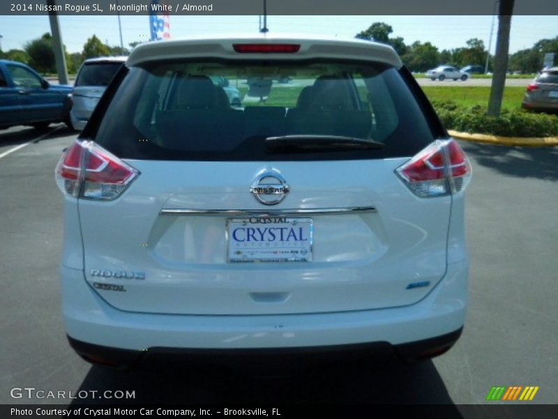 Moonlight White / Almond 2014 Nissan Rogue SL