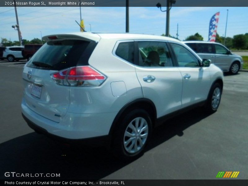 Moonlight White / Almond 2014 Nissan Rogue SL