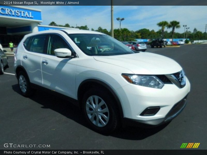 Moonlight White / Almond 2014 Nissan Rogue SL