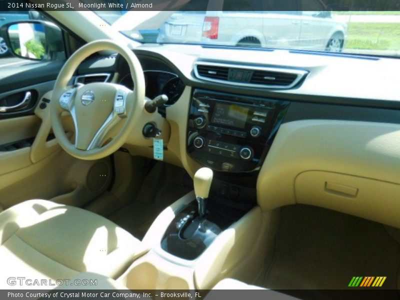 Moonlight White / Almond 2014 Nissan Rogue SL