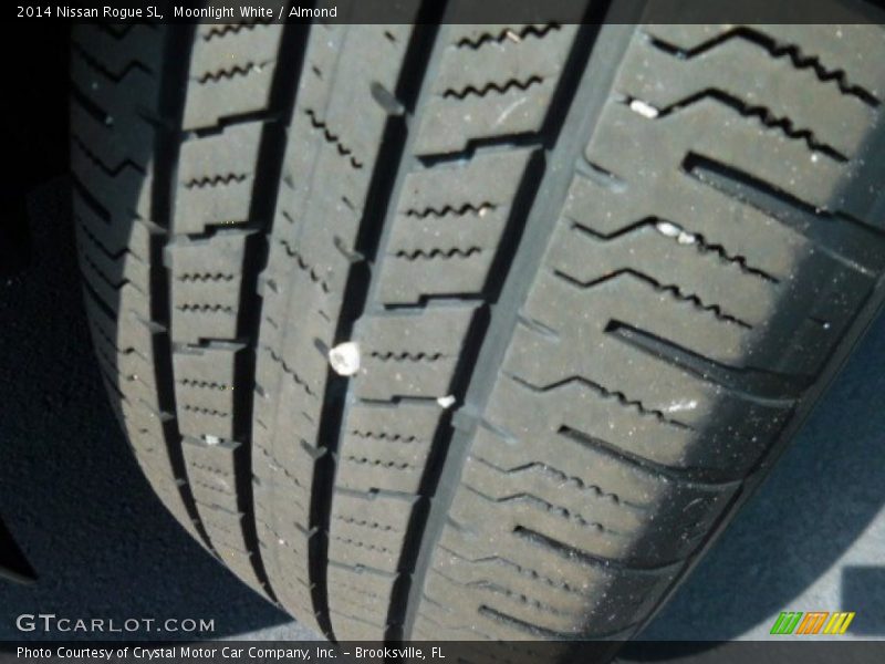Moonlight White / Almond 2014 Nissan Rogue SL