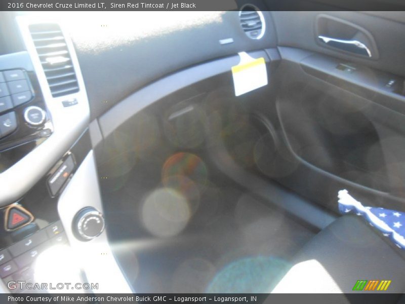 Siren Red Tintcoat / Jet Black 2016 Chevrolet Cruze Limited LT