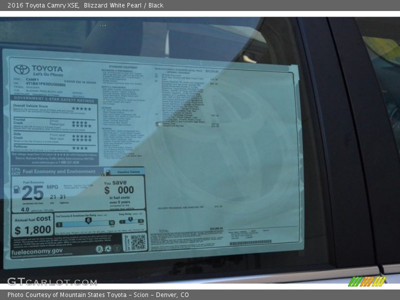 Blizzard White Pearl / Black 2016 Toyota Camry XSE