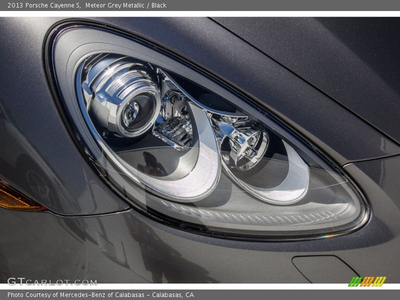 Meteor Grey Metallic / Black 2013 Porsche Cayenne S