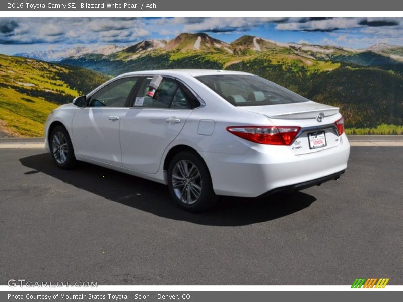 Blizzard White Pearl / Ash 2016 Toyota Camry SE