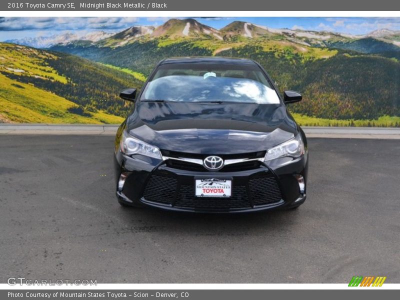 Midnight Black Metallic / Black 2016 Toyota Camry SE