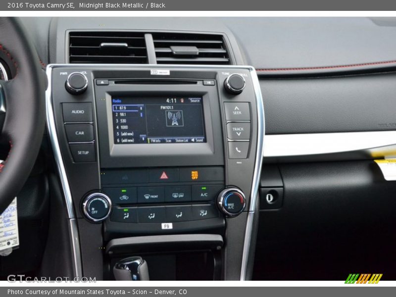 Midnight Black Metallic / Black 2016 Toyota Camry SE