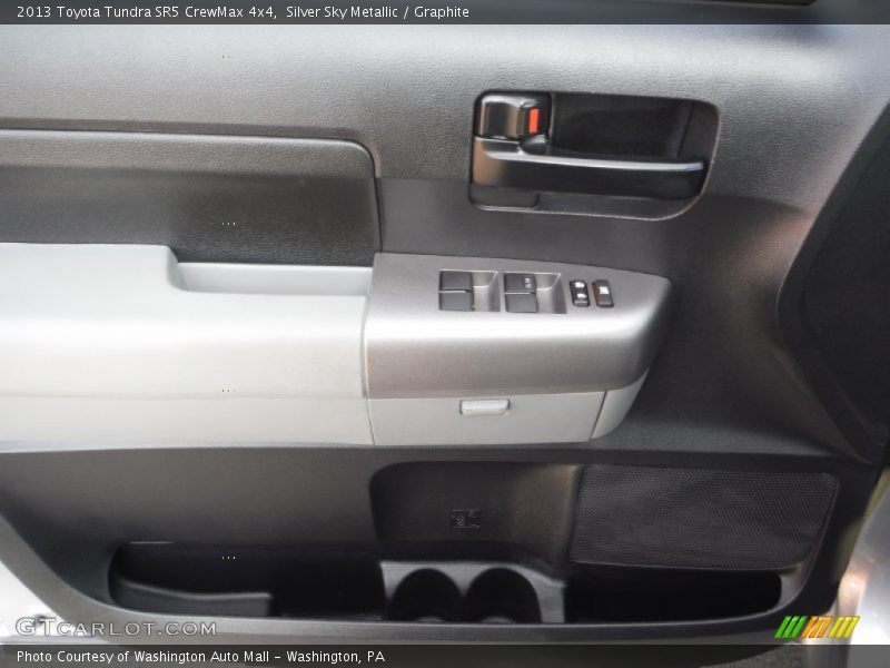 Silver Sky Metallic / Graphite 2013 Toyota Tundra SR5 CrewMax 4x4