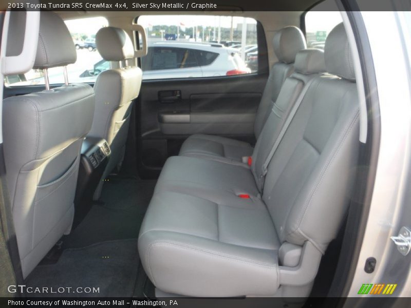 Silver Sky Metallic / Graphite 2013 Toyota Tundra SR5 CrewMax 4x4