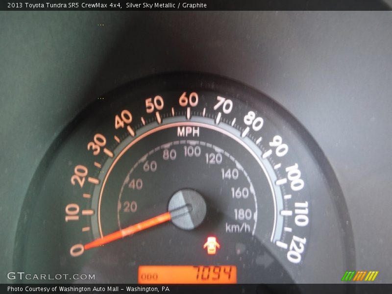Silver Sky Metallic / Graphite 2013 Toyota Tundra SR5 CrewMax 4x4