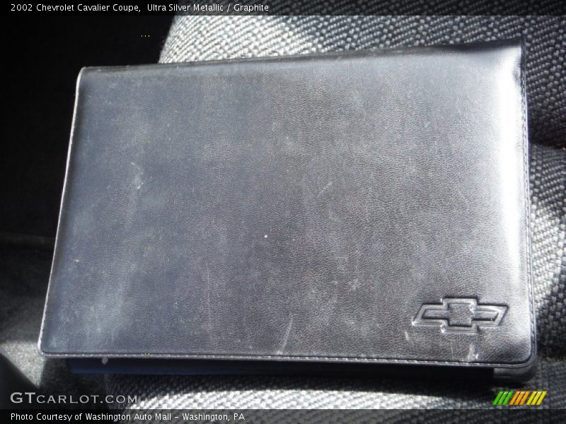 Ultra Silver Metallic / Graphite 2002 Chevrolet Cavalier Coupe