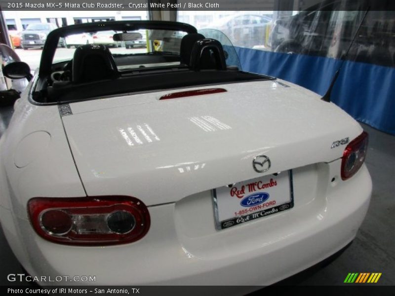 Crystal White Pearl / Black Cloth 2015 Mazda MX-5 Miata Club Roadster