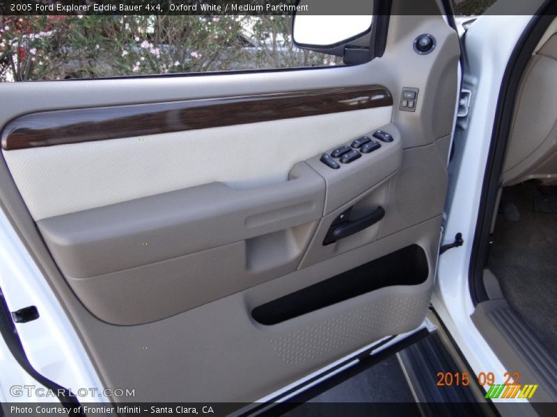 Oxford White / Medium Parchment 2005 Ford Explorer Eddie Bauer 4x4