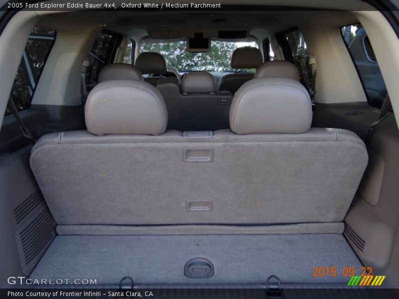 Oxford White / Medium Parchment 2005 Ford Explorer Eddie Bauer 4x4
