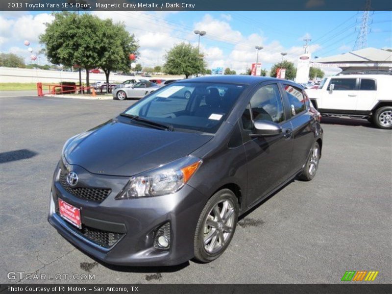 Magnetic Gray Metallic / Dark Gray 2013 Toyota Yaris SE 5 Door