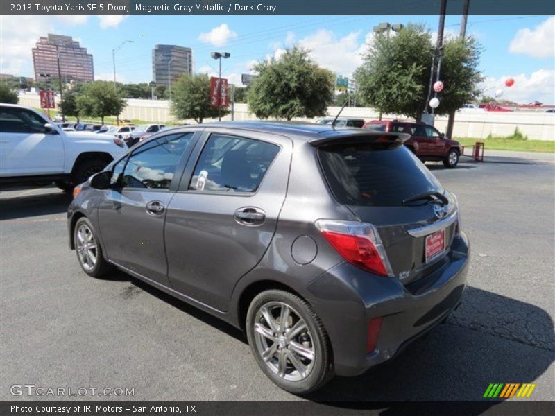 Magnetic Gray Metallic / Dark Gray 2013 Toyota Yaris SE 5 Door