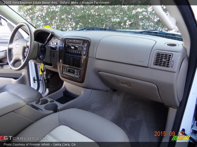 Oxford White / Medium Parchment 2005 Ford Explorer Eddie Bauer 4x4