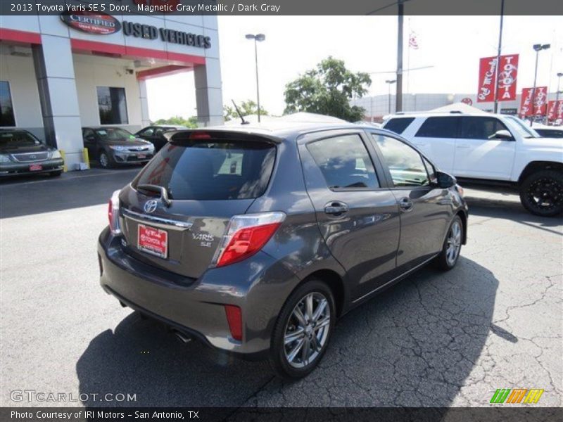 Magnetic Gray Metallic / Dark Gray 2013 Toyota Yaris SE 5 Door