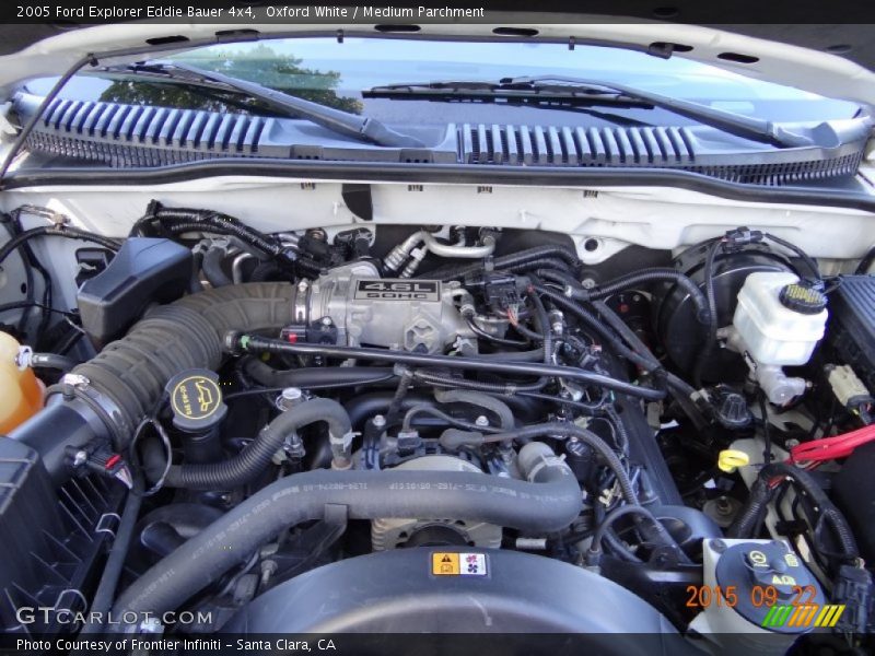 Oxford White / Medium Parchment 2005 Ford Explorer Eddie Bauer 4x4