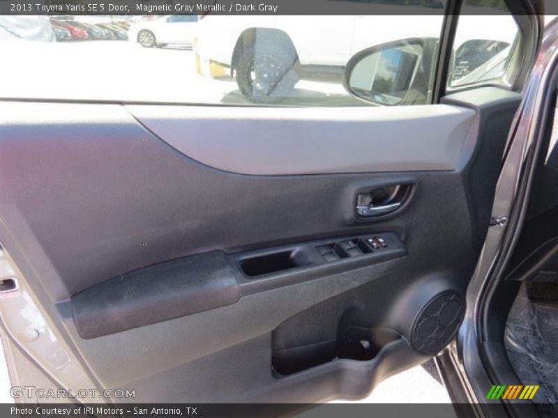 Magnetic Gray Metallic / Dark Gray 2013 Toyota Yaris SE 5 Door