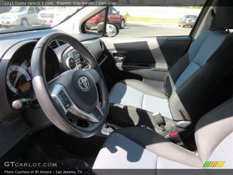Magnetic Gray Metallic / Dark Gray 2013 Toyota Yaris SE 5 Door