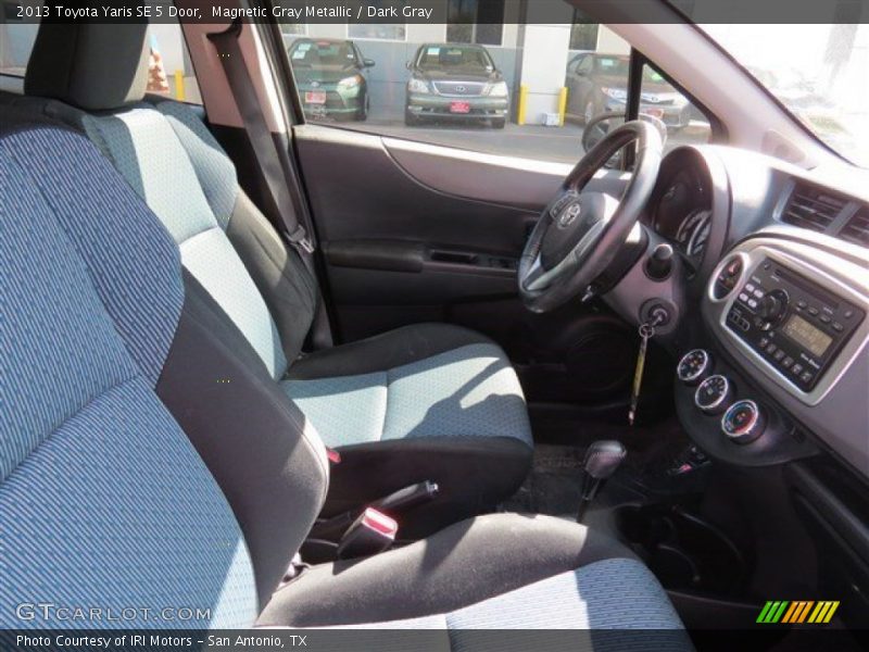 Magnetic Gray Metallic / Dark Gray 2013 Toyota Yaris SE 5 Door
