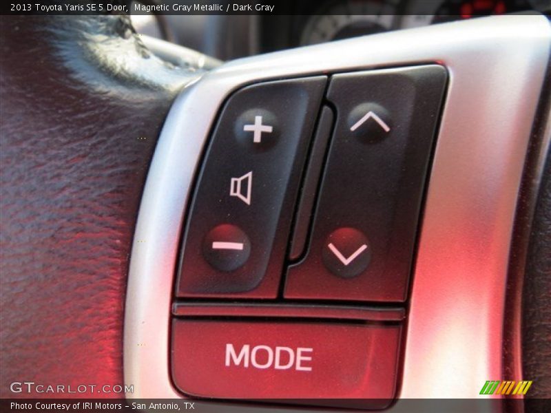 Magnetic Gray Metallic / Dark Gray 2013 Toyota Yaris SE 5 Door