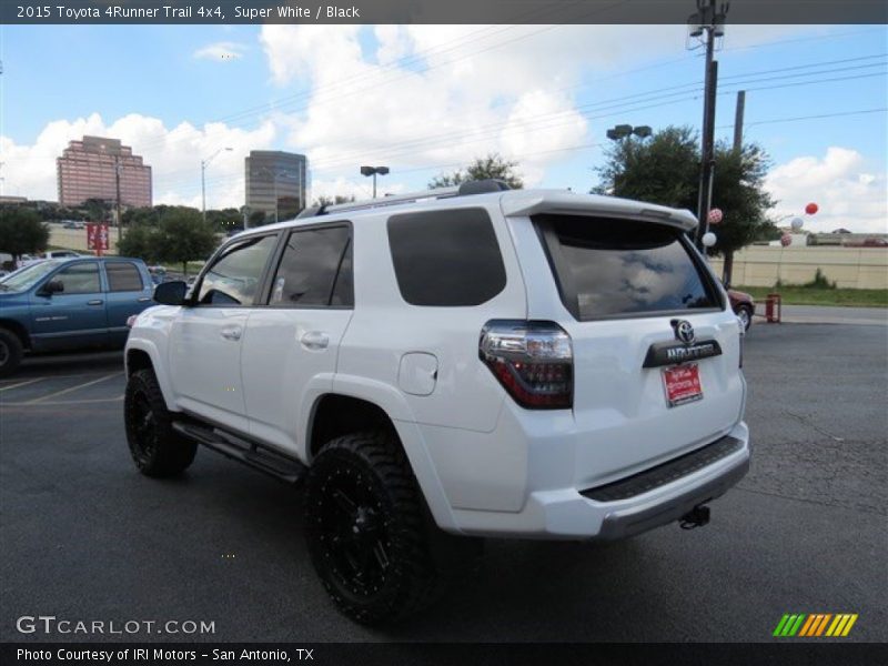 Super White / Black 2015 Toyota 4Runner Trail 4x4