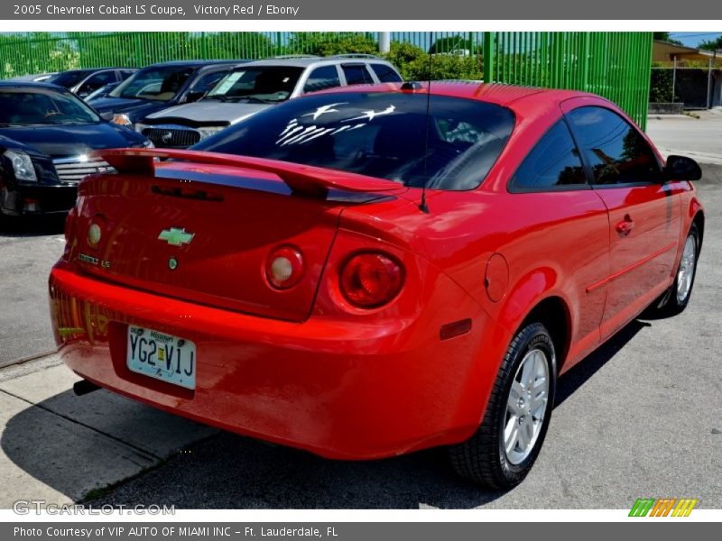 Victory Red / Ebony 2005 Chevrolet Cobalt LS Coupe