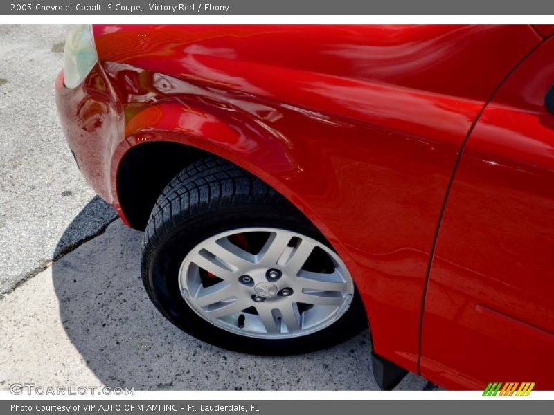Victory Red / Ebony 2005 Chevrolet Cobalt LS Coupe