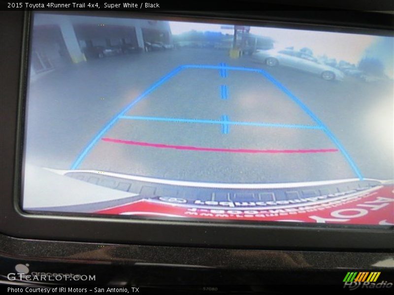 Super White / Black 2015 Toyota 4Runner Trail 4x4