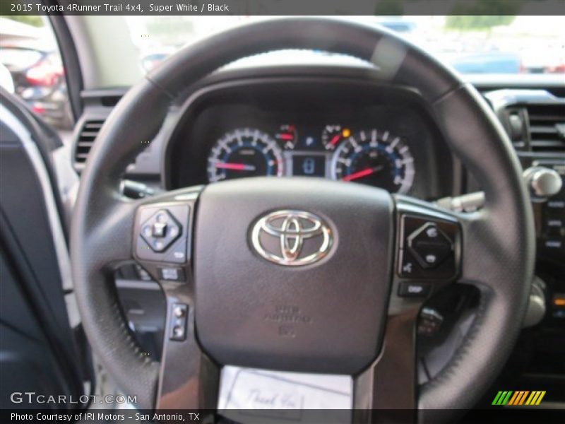 Super White / Black 2015 Toyota 4Runner Trail 4x4
