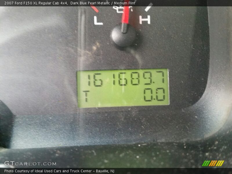 Dark Blue Pearl Metallic / Medium Flint 2007 Ford F150 XL Regular Cab 4x4