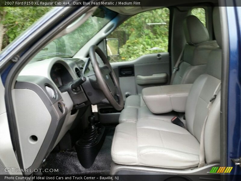 Dark Blue Pearl Metallic / Medium Flint 2007 Ford F150 XL Regular Cab 4x4
