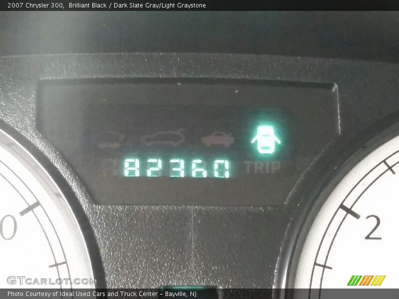 Brilliant Black / Dark Slate Gray/Light Graystone 2007 Chrysler 300