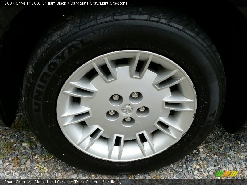 Brilliant Black / Dark Slate Gray/Light Graystone 2007 Chrysler 300