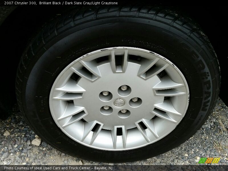 Brilliant Black / Dark Slate Gray/Light Graystone 2007 Chrysler 300