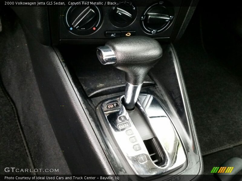 Canyon Red Metallic / Black 2000 Volkswagen Jetta GLS Sedan