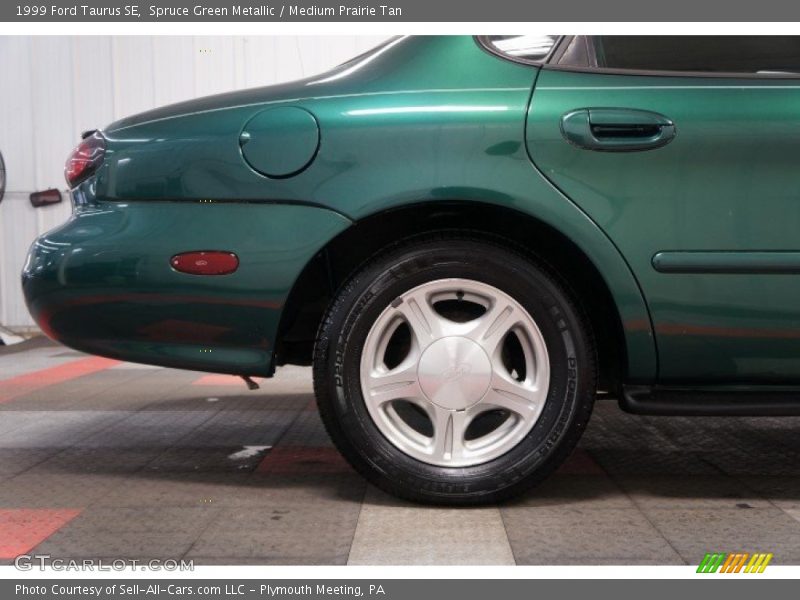 Spruce Green Metallic / Medium Prairie Tan 1999 Ford Taurus SE