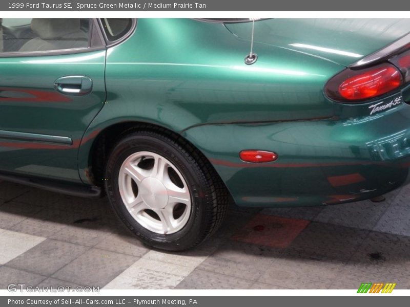 Spruce Green Metallic / Medium Prairie Tan 1999 Ford Taurus SE