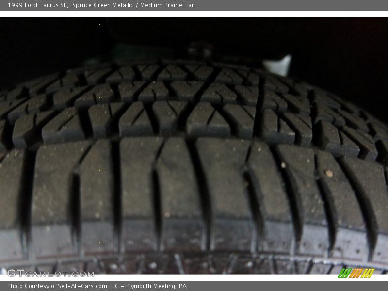 Spruce Green Metallic / Medium Prairie Tan 1999 Ford Taurus SE