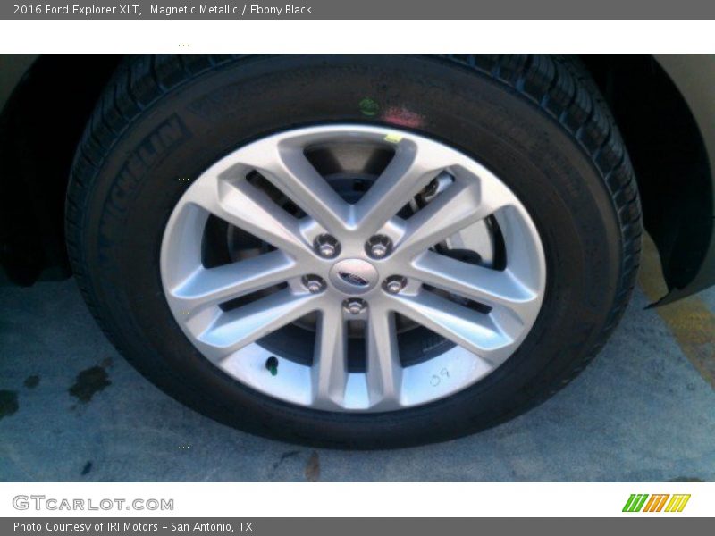 Magnetic Metallic / Ebony Black 2016 Ford Explorer XLT