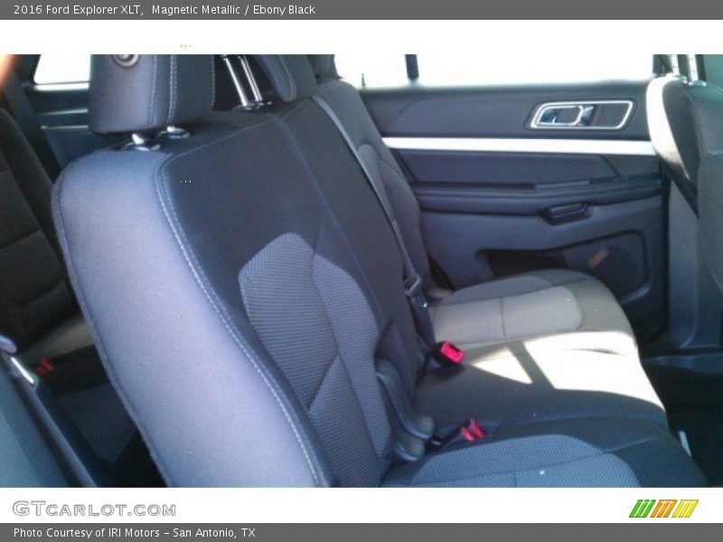 Magnetic Metallic / Ebony Black 2016 Ford Explorer XLT